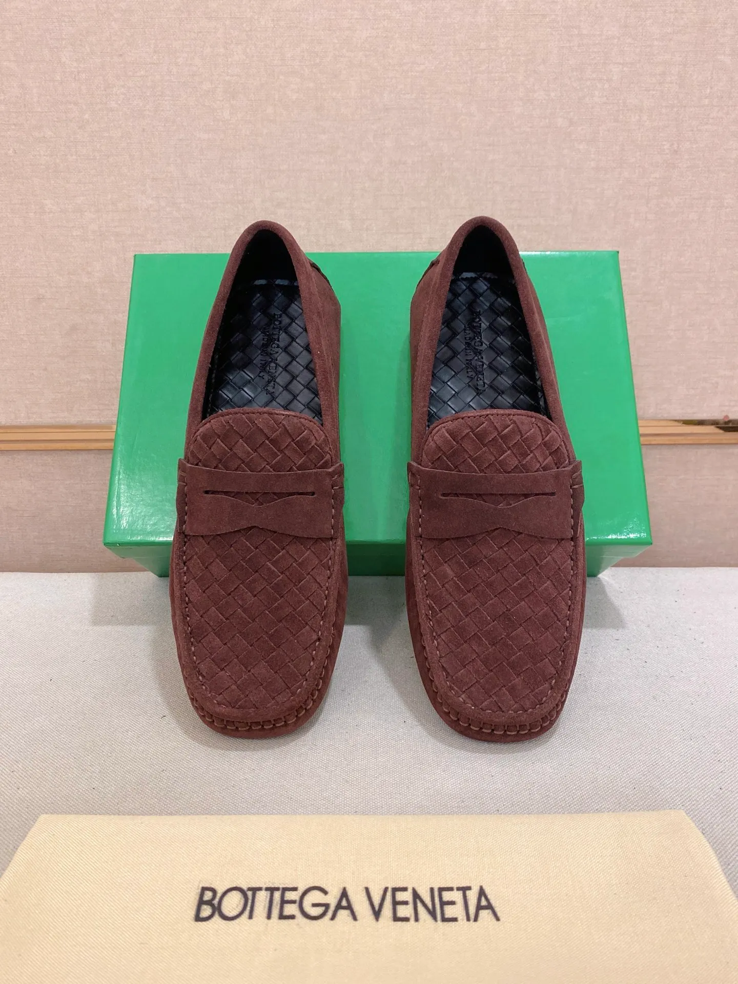 Men's shoes 💰 400💰 (Niu Li + Niu Pad) [BV] latest hot style‼ ️Casual men's shoes, uppers imported deer pattern first-layer cowhide ➕Full imported cowhide lining✔️Exquisite workmanship, excellent foot feel, special rubber soles✔️, cool and fashionable, the latest fashion, fashionable outsole, hurry up. Code number: 38-44 (can be customized to 37.45, non-refundable)